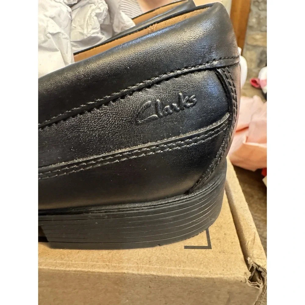 Clarks‎ Tilden Free Slip-On Black Loafer Size 9.5 Leather